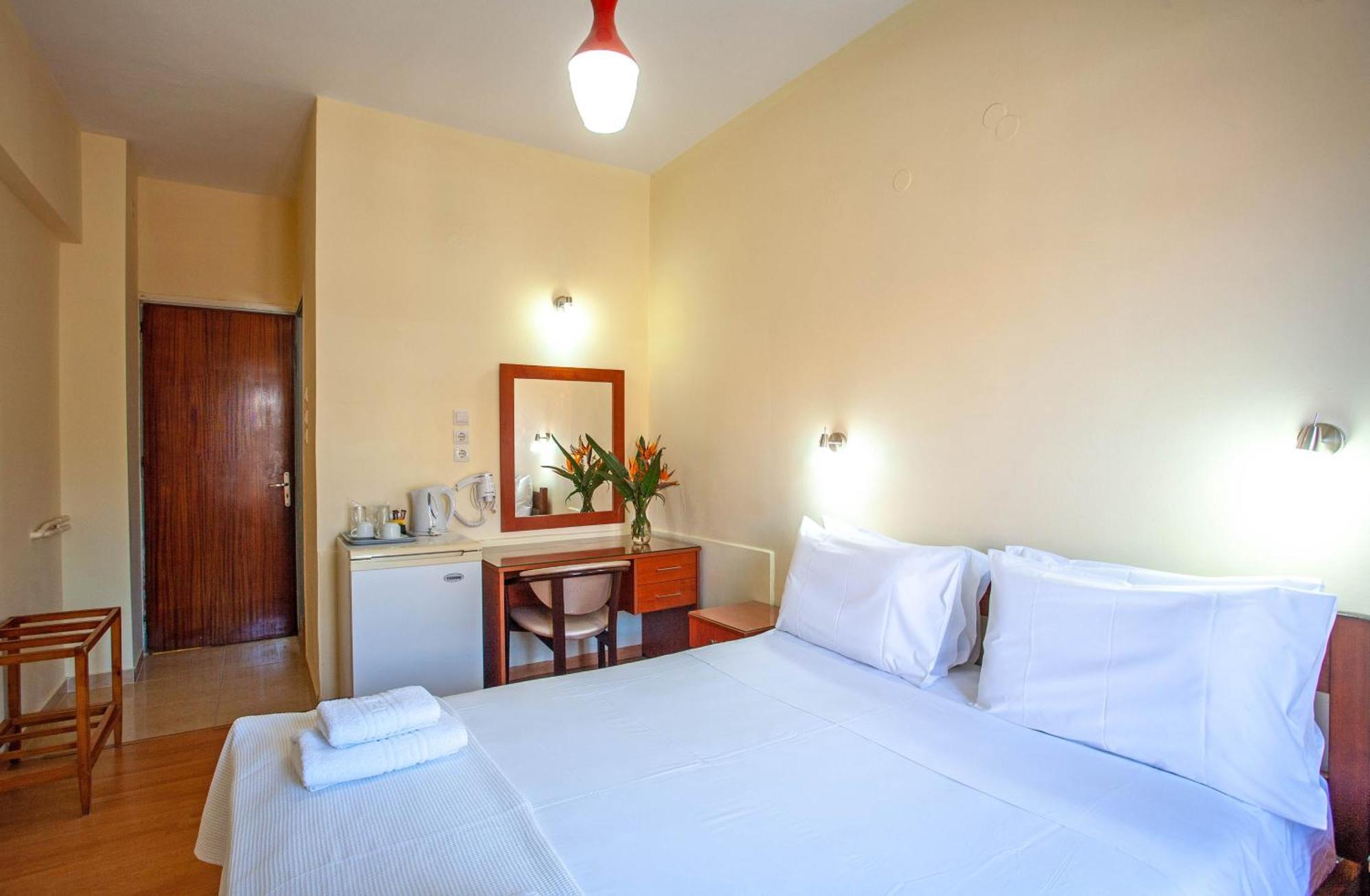 Lucia Hotel Chania  Exterior foto